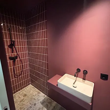아파트 Spacious And Lovely